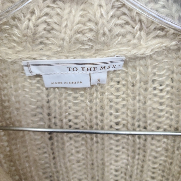 To The Max Ruffled Cardigan - Picture 3 of 6